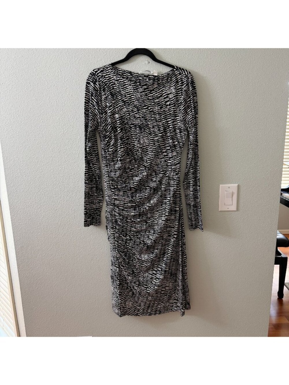 NWT Hugo Boss Black White Long Sleeve Dress Womens LARGE Ruched Ejay Print